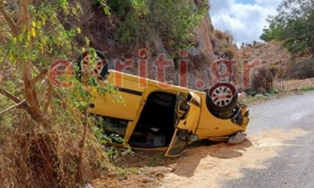Ρέθυμνο: Η στιγμή που ΙΧ πραγματοποιεί «βουτιά θανάτου» από γέφυρα