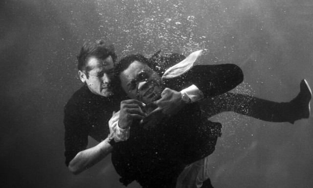 Τζέιμς Μποντ: Η φωτογραφική συλλογή με τις πιο σπάνιες εικόνες του