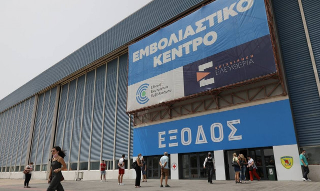 Λινού στο Newsbomb.gr: Τρίτη δόση θα χρειαστεί μακροχρόνια σε όλους – Ο ρόλος των μεταλλάξεων