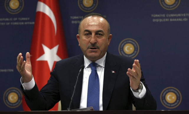 Ο Τσαβούσογλου διαστρεβλώνει και απειλεί: Μας επιτίθεται η Ελλάδα, θα πάμε στο πεδίο