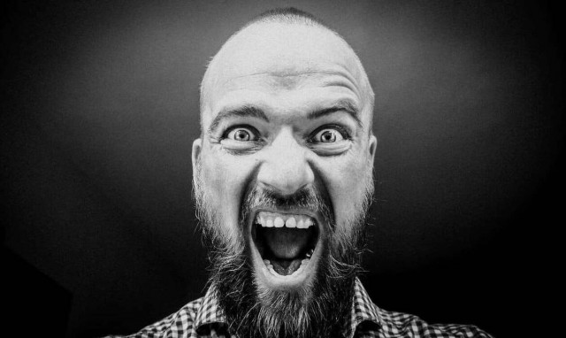 Ξύπνησες με νεύρα; Ιδού τι πρέπει να κάνεις για να ηρεμήσεις άμεσα