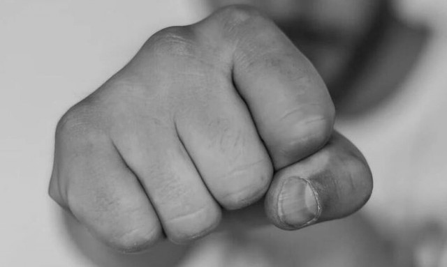 Βόλος: Τον έστειλε στο νοσοκομείο λόγω... παρατήρησης - Χειροπέδες σε 28χρονο