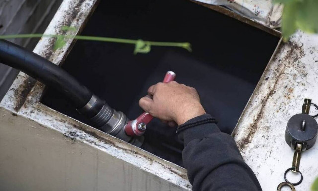 Τιμές ενέργειας: Σοκ για νοικοκυριά και βιομηχανία – Κίνδυνος «ψύχους» για τα σχολεία