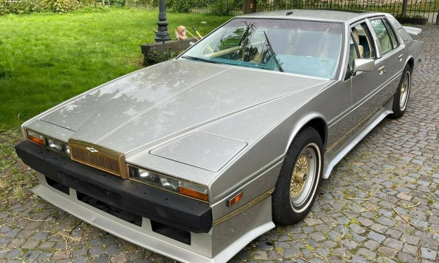 Αυτή είναι η Aston Martin του Σαντάμ Χουσεΐν