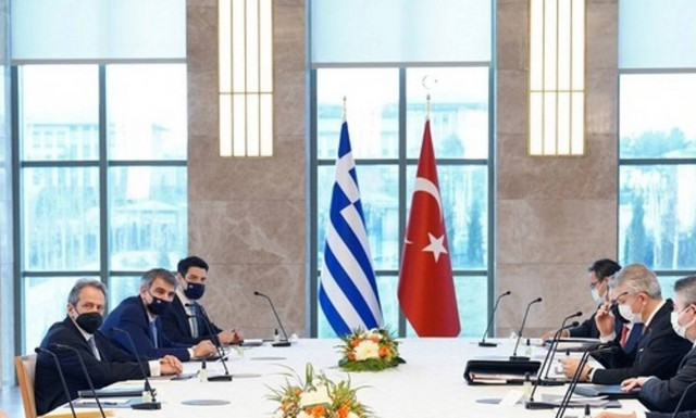 Διερευνητικές Επαφές: Στη σκιά των τουρκικών προκλήσεων για «Γαλάζια Πατρίδα» και αποστρατικοποίηση