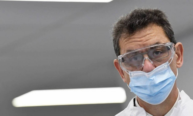 Μπουρλά: Πότε θα κυκλοφορήσει το φάρμακο για τον κορονοϊό – Tι λέει για μεταλλάξεις και 3η δόση