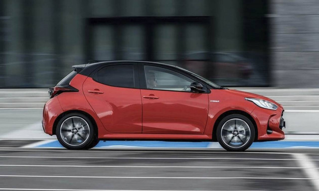 Το νέο Mazda 2 θα είναι Toyota Yaris με άλλο σήμα