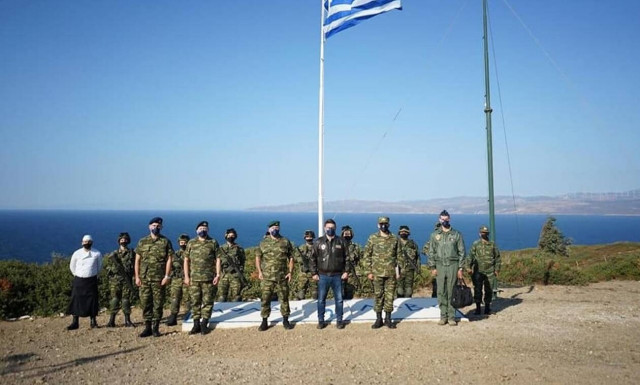 Νίκος Χαρδαλιάς: Οι φωτογραφίες που εξόργισαν τους Τούρκους - «Πήγε σε υπό κατοχή νησιά μας»