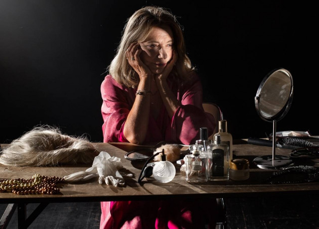 «Έξι φορές»: Aφιέρωμα στην Έλλη Λαμπέτη με την Όλια Λαζαρίδου