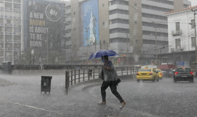 Καιρός: Πού θα χτυπήσει η κακοκαιρία «Αθηνά» το Σάββατο - Προβλήματα σε Κέρκυρα, Πάτρα, Τρίκαλα