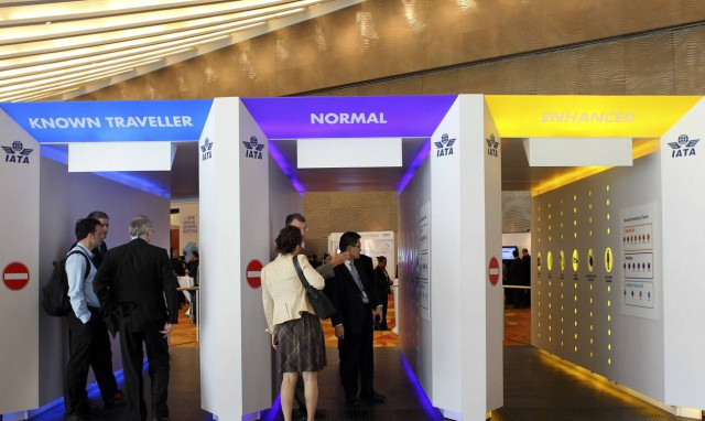 HΠΑ: Είσοδος για τους εμβολιασμένους μόνο με σκευάσματα εγκεκριμένα απο τον ΠΟΥ