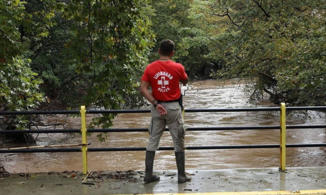 Καιρός: Πώς θα κινηθεί η κακοκαιρία «Αθηνά» τις επόμενες ώρες - Κίνδυνος πλημμυρών στην Εύβοια
