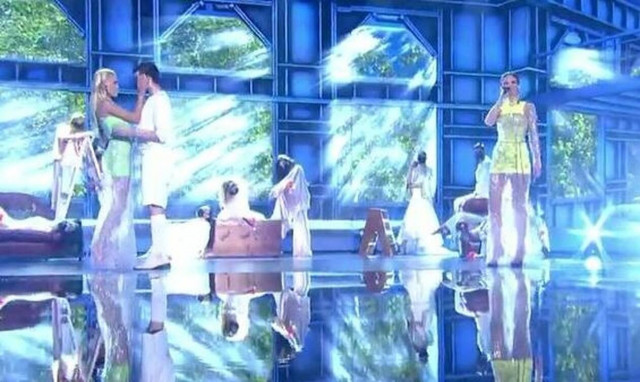 J2US: Λιόλιου και Παναγιώταρου έβαλαν «φωτιά» στη σκηνή (video)