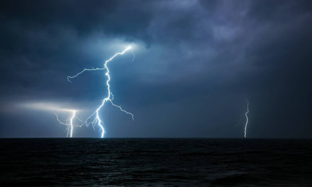 Κακοκαιρία «Αθηνά»: Επιδείνωση την Κυριακή με αυξημένη ηλεκτρική δραστηριότητα και χαλαζοπτώσεις