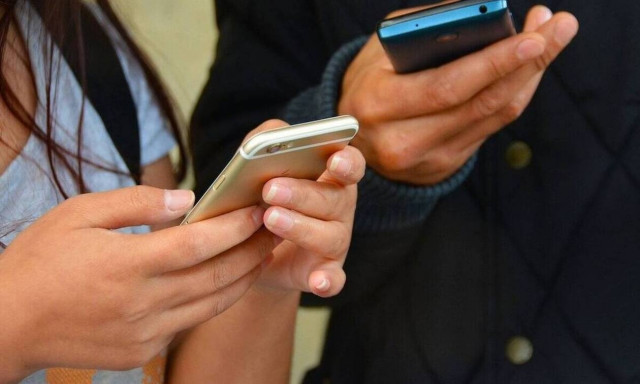 Προσοχή! Χτυπούν ξανά οι επιτήδειοι με νέα απάτη - Μην ανοίξετε ποτέ αυτό το SMS