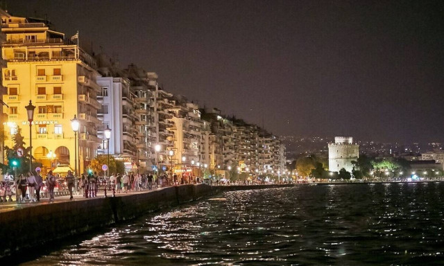 Κορονοϊός: Ανησυχία για τη διασπορά σε Μακεδονία - Θράκη ενόψει «πρεμιέρας» της γ' δόσης