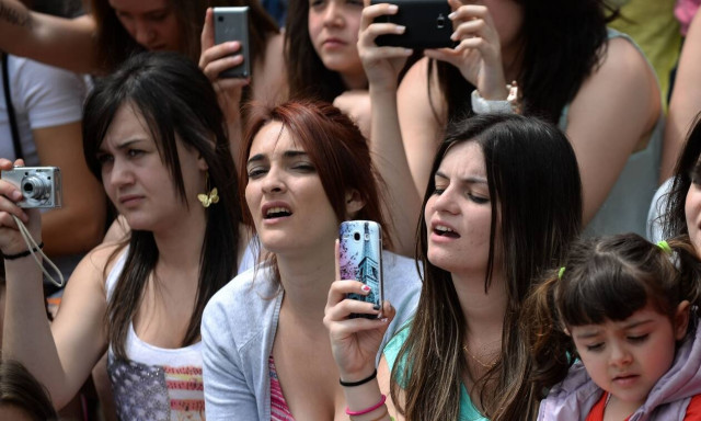 Freedom Pass: Από σήμερα οι αιτήσεις για τα δωρεάν 50 GB στους 15-17 ετών μετά τον εμβολιασμό τους