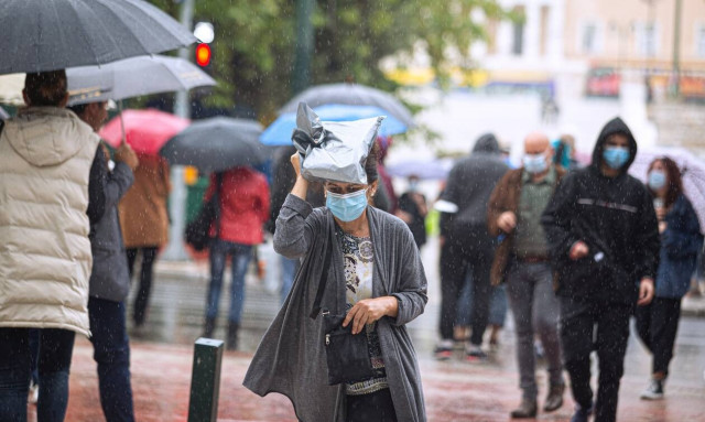 Κακοκαιρία: Πού θα χτυπήσουν οι ισχυρές καταιγίδες μέχρι το πρωί της Τρίτης - Δείτε χάρτη