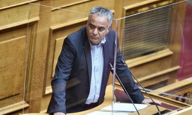 Σκουρλέτης: Οι εκπαιδευτικοί υπερασπίζονται τη δημόσια εκπαίδευση και δίνουν ένα μάθημα δημοκρατίας