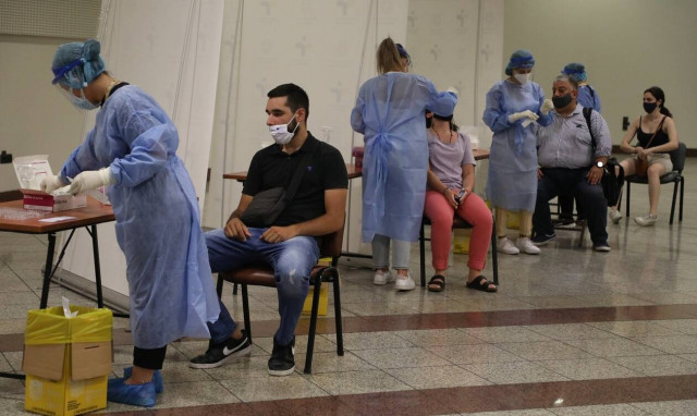 Κορονοϊός - Χρηστάκης: Δεν είμαστε στο τέλος της πανδημίας - Το ποσοστό για γενική ανοσία