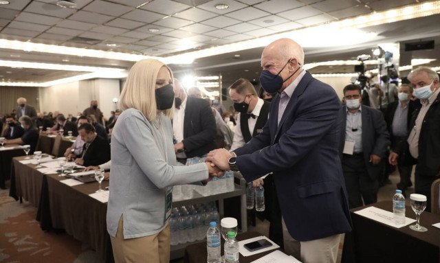 Φώφη Γεννηματά: Της τηλεφώνησε στο νοσοκομείο ο Γιώργος Παπανδρέου