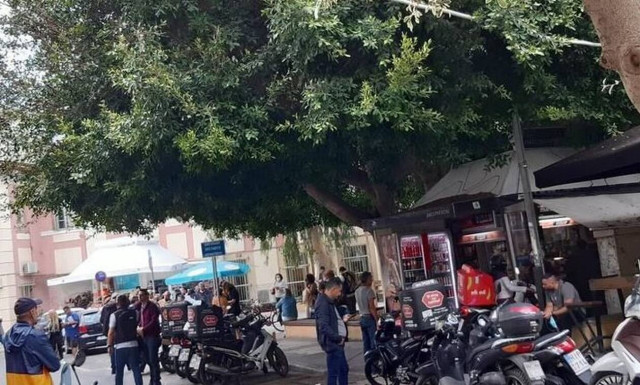 Σεισμός στην Κρήτη: Στους δρόμους οι κάτοικοι του νησιού - Εκκενώνονται σχολεία (video)