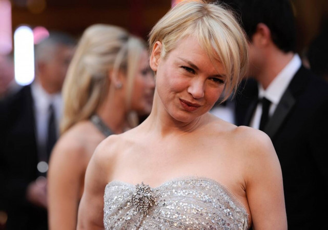 Αγνώριστη η Ρενέ Ζελβέγκερ στο νέο της ρόλο!