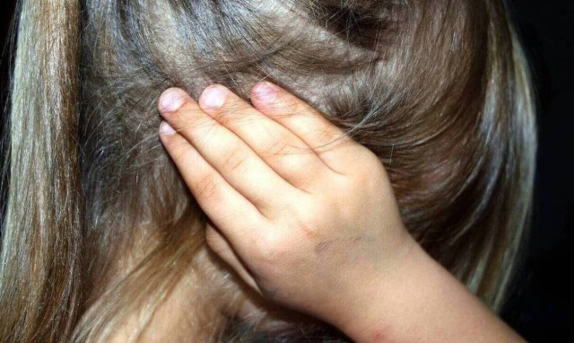 Φρίκη στη Θεσσαλονίκη: Έδινε γλυκά στα ανίψια του και τα βίαζε στο σπίτι των παππούδων