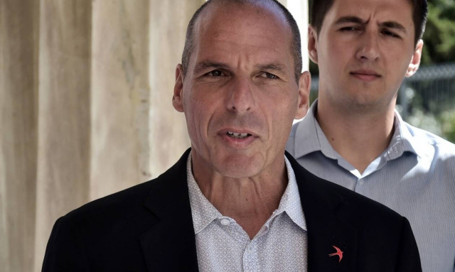 «Περαστικά» στη Φώφη Γεννηματά από το Γιάνη Βαρουφάκη και το ΜέΡΑ25