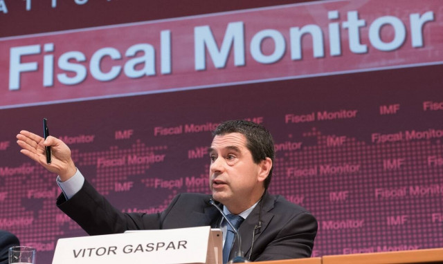 ΔΝΤ για Ελλάδα: Πρωτογενές έλλειμμα 7,3% του ΑΕΠ το 2021, δημόσιο χρέος 206,7%