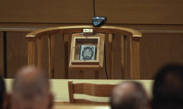 Δολοφονία ενεχυροδανειστή Δάφνης: «Έσπασαν» τα ισόβια για τη γυναίκα «αράχνη» του Facebook