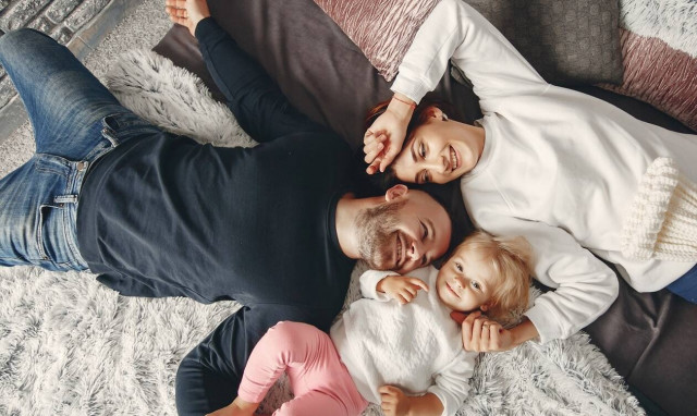 Ζεστό σπίτι από τα πρώτα κρύα: «Μυστικά» που θα μας βγάλουν από τη δύσκολη θέση