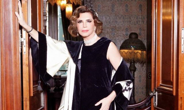 «Κι από Σμύρνη... Σαλονίκη» της Μιμής Ντενίση