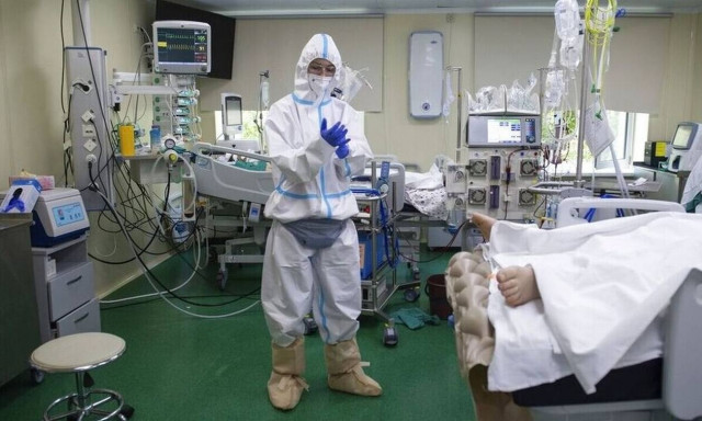 Κορονοϊός - Τζανάκης: Οι θάνατοι θα ξεπεράσουν τους 2.500 έως τα Χριστούγεννα