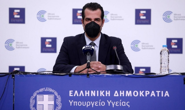 Κοινή «γραμμή» για την τρίτη δόση του εμβολίου στα κράτη-μέλη της Ε.Ε. ζητεί ο Θάνος Πλεύρης