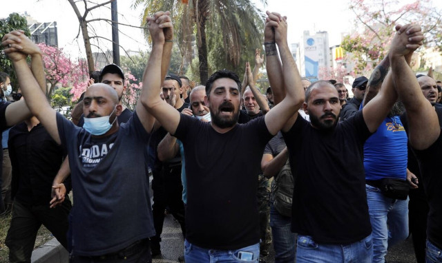 Λίβανος: Χάος στην Βηρυτό - Τουλάχιστον δύο εκρήξεις και ένας νεκρός απο πυρά σε συγκέντρωση