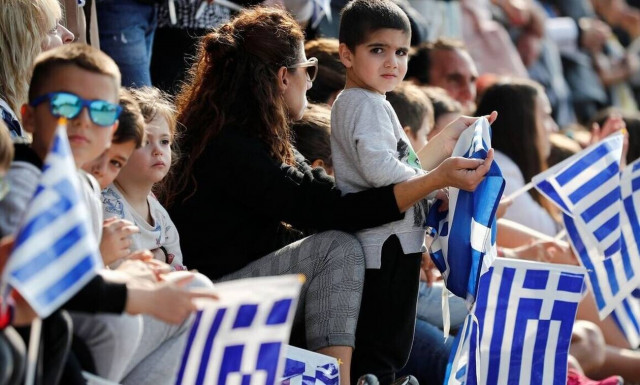 Κορονοϊός - Εξαδάκτυλος: «Πρέπει να γίνει η παρέλαση οπωσδήποτε γιατί θα υπάρξει διχασμός»