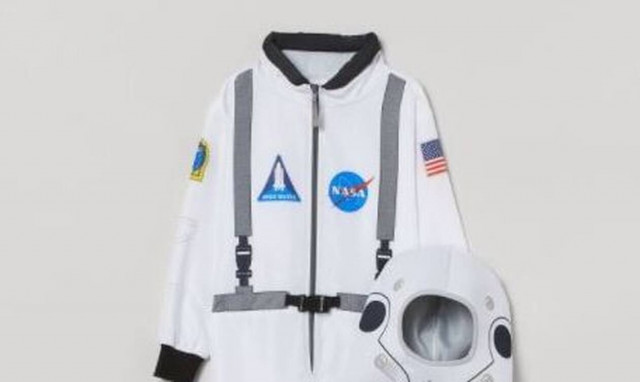 Κρήτη: Έστειλαν στους σεισμόπληκτους από νυφικά μέχρι αποκριάτικες στολές!