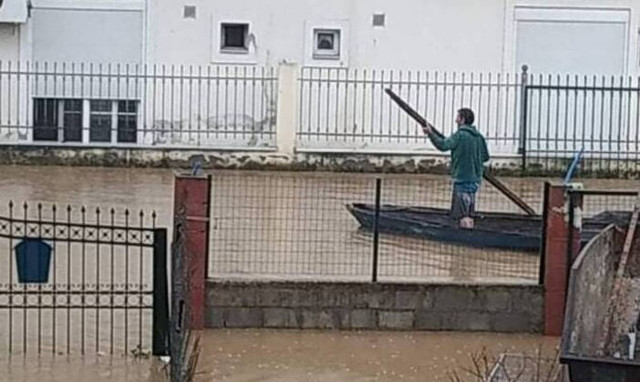 Κακοκαιρία «Μπάλλος»: Το Μεσολόγγι έγινε... Βενετία - Η φωτογραφία που έγινε viral