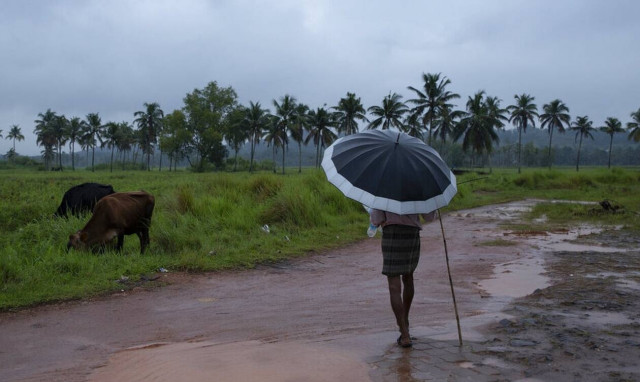 Ινδία: Τουλάχιστον 25 νεκροί και ανυπολόγιστες καταστροφές από τις καταρρακτώδεις βροχές στην Κεράλα