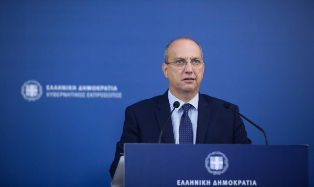 Οικονόμου: Σε δόσεις η πληρωμή λογαριασμών ρεύματος και διπλασιασμός του κοινωνικού μερίσματος