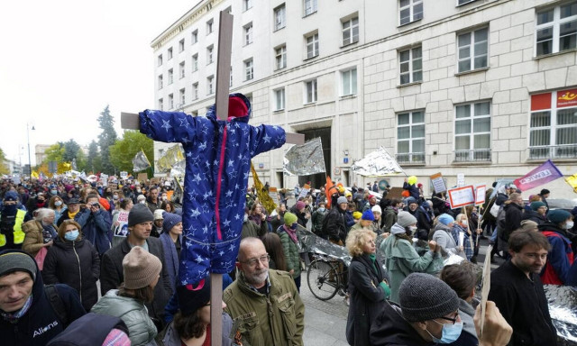Πολωνία: Χιλιάδες διαδήλωσαν κατά της επαναπροώθησης μεταναστών