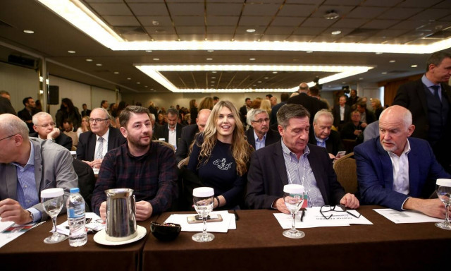 ΚΙΝΑΛ: Επικοινωνία Παπανδρέου - Ανδρουλάκη σήμερα στις 13:00