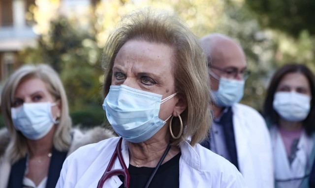 Παγώνη κορονοϊός Δεκέμβριος παρελάσεις