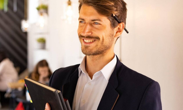 Καμιά λεύκανση - 3 ανέξοδοι τρόποι για κατάλευκα δόντια