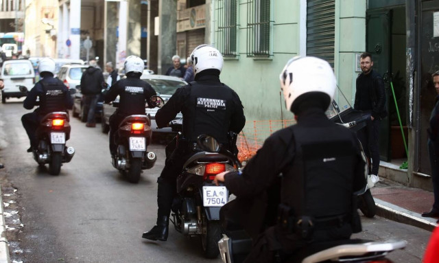 Ο δημοσιογράφος Προκόπης Δούκας καταγγέλλει bullying από αστυνομικούς «λόγω μαγκιάς»