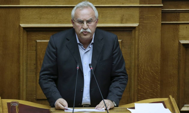 Μήνυμα Δημήτρη Γάκη σε Ντόρα Μπακογιάννη: «Είμαι κι εγώ ένας από τους 500 με πολλαπλό μυέλωμα»