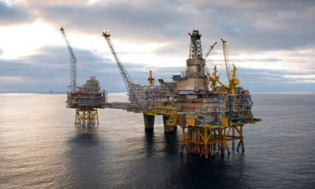 Σε αναμονή των αποφάσεων Total και ExxonMobil για τα κοιτάσματα στην Κρήτη