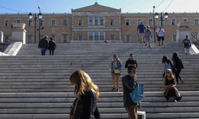 «Καμπανάκι» από Σαρηγιάννη: Μέσα στον Νοέμβριο 5.000 κρούσματα την ημέρα, αν δεν πάρουμε νέα μέτρα