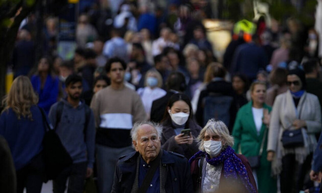 Βρετανία - Κορονοϊός: Εφιαλτική πρόβλεψη! Μπορεί τον χειμώνα να μετράμε ακόμη και 100.000 κρούσματα